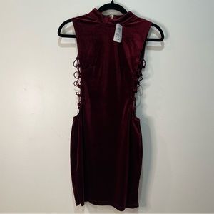 WINDSOR - BURGUNDY VELVET MINI DRESS